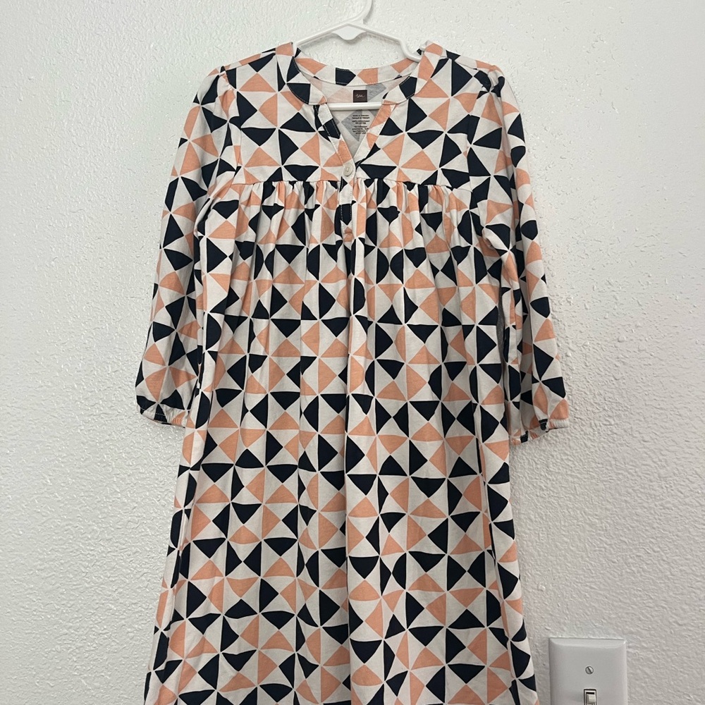 NWOT Tea Collection Imogen Henley Dress Triangles White Size 10